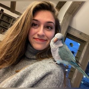 Meet your Posher, Nadia